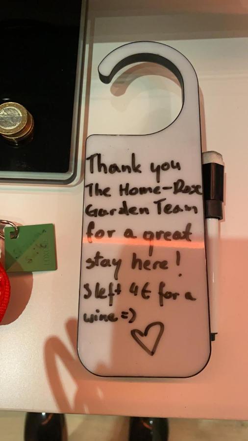 Home-Rose-Garden-Gaestehaus Kontaktloser Zugang デュッセルドルフ エクステリア 写真